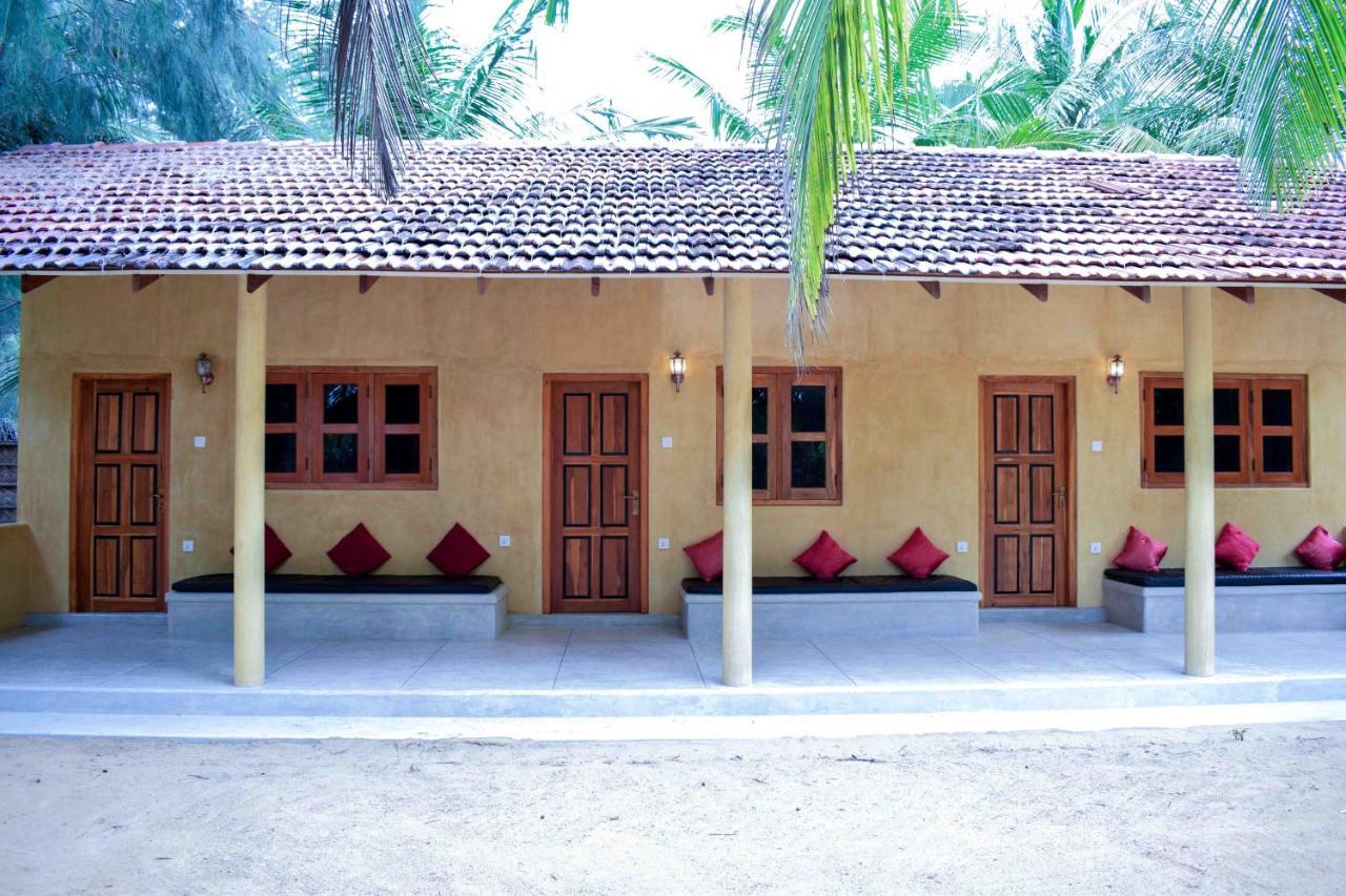 Omeesha Beach Hotel Kalpitiya Kültér fotó