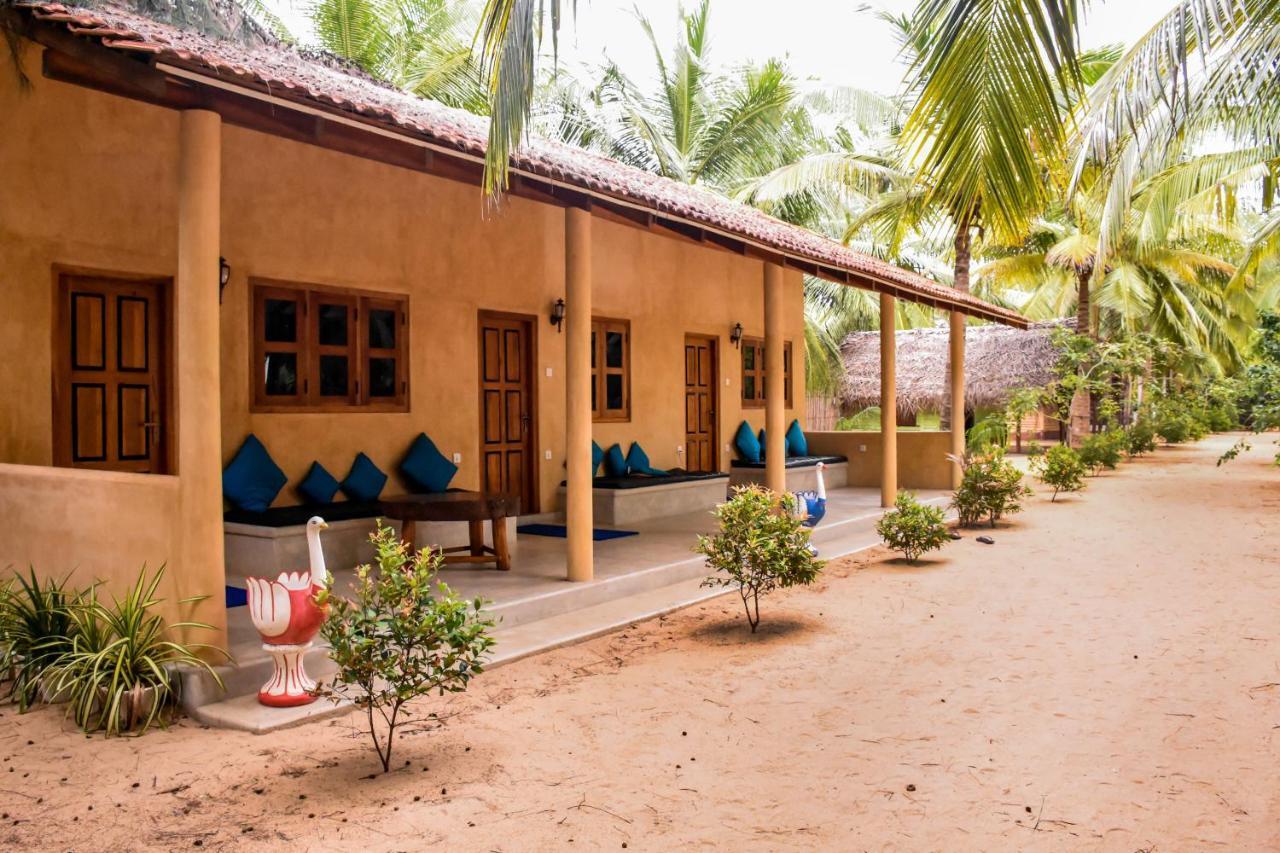 Omeesha Beach Hotel Kalpitiya Kültér fotó